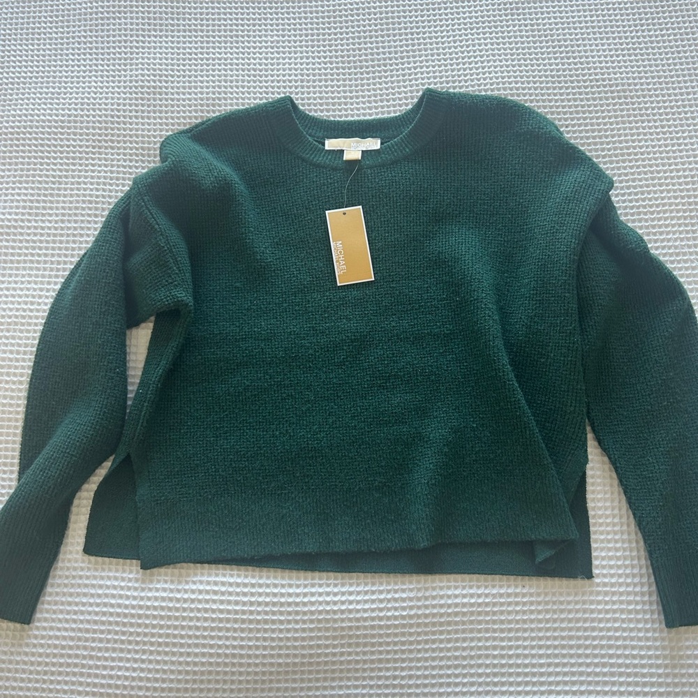 64- MICHAEL KORS emerald knit stretchy sweater size med , can fit large